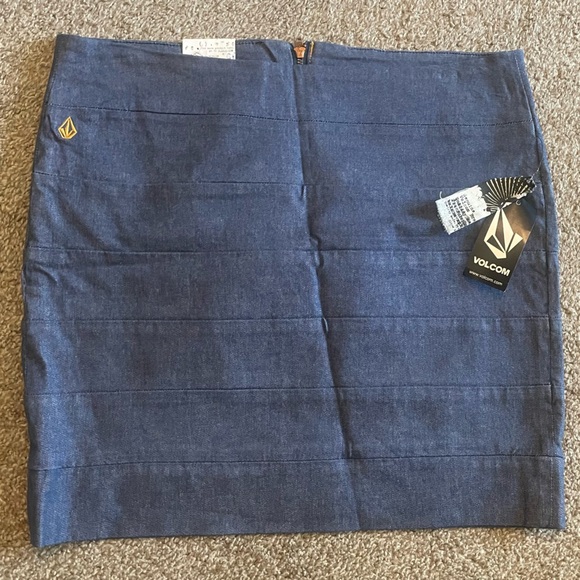 Volcom Dark Blue Denim Skirt - Picture 1 of 4